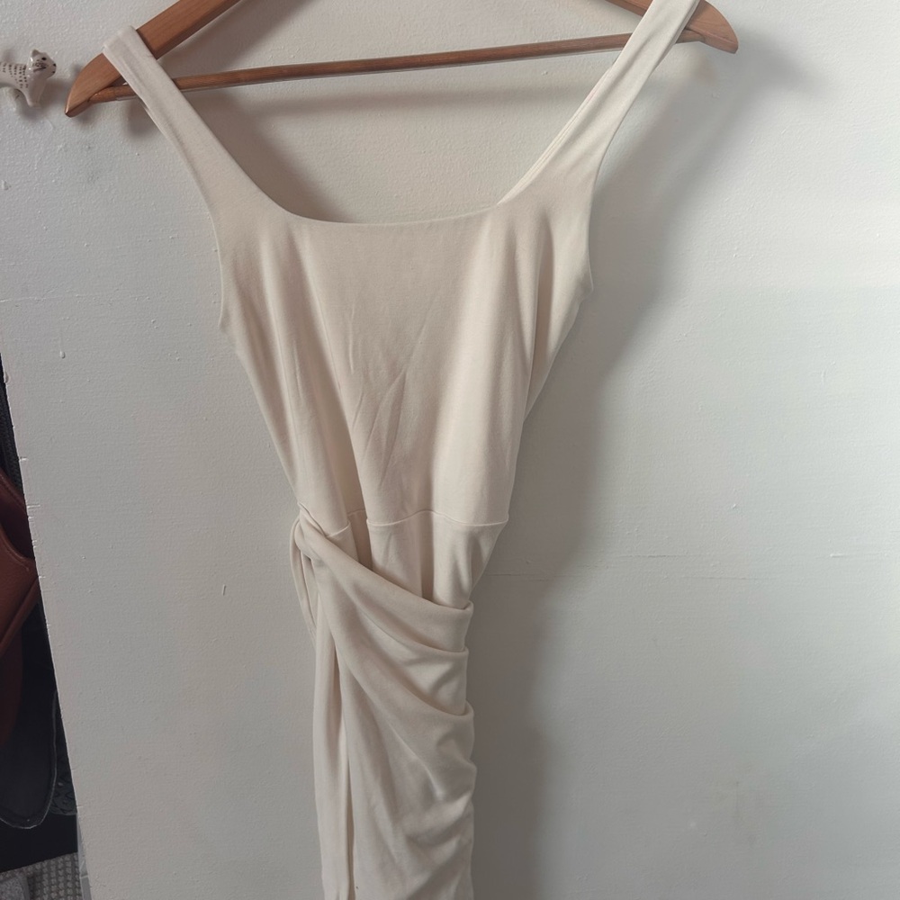 Elegant Cream Sleeveless Dress